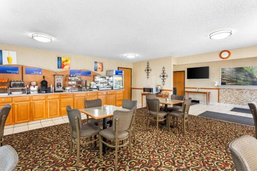 Best Western Oglesby Inn - image 8