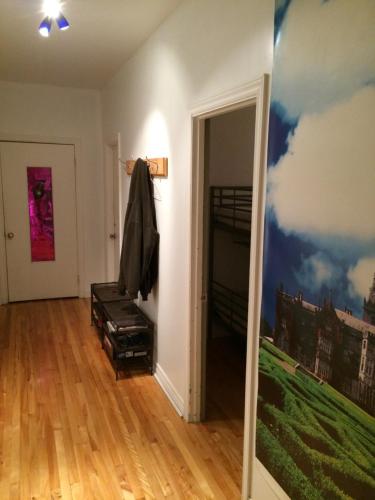 ทัศนียภาพภายนอกโรงแรม, Auberge PVT Hostel in มอนทรีออล (QC)