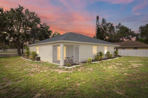 A szálláshely kívülről, Cozy 2BR Florida Home Near the Shore in Osprey (Florida)