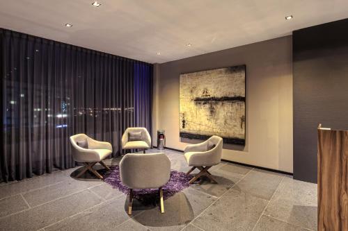 Pub/Lounge, Kharma Suites in Puebla