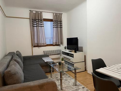 One-Bedroom Apartment image 10