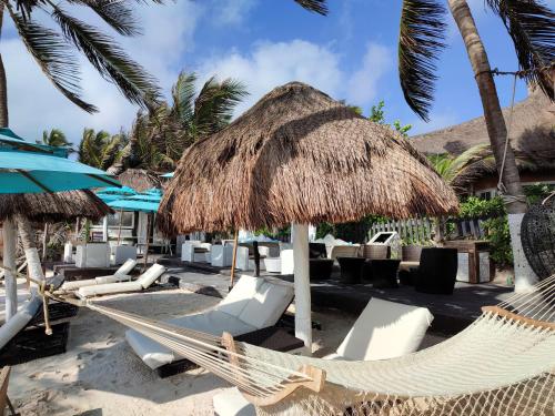 Villa Las Estrellas Tulum - located at the party zone - 해변