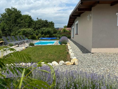 Casa de vacanță Ovidiu (Casa de vacanta Ovidiu) in Nucet