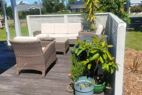 Fasiliteter, The Oaks- a beautifully appointed 1890s villa in Featherston