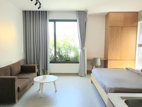 Studio Apartment image 4