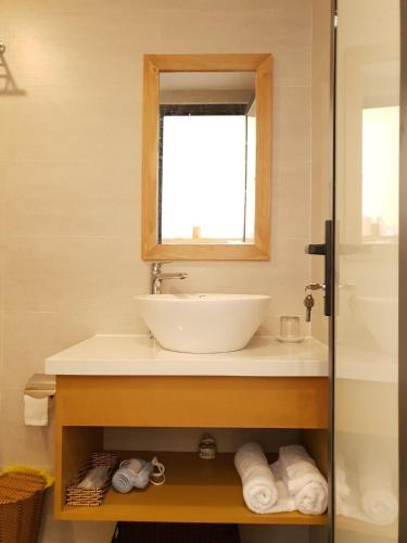 Studio Apartment image 1