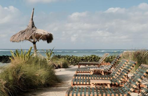 Amber Lombok Beach Resort