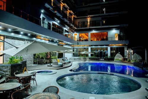 Badsbrotel Suites - 수영장