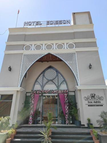 hotel photo