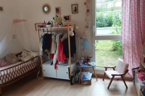 Metro L3 Bel appart lumineux avec jardin in Bagnolet