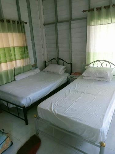 บ้านสวนสบายใจโฮมสเตย์ ใกล้มหาวิทยาลัยแม่ฟ้าหลวง in Tha Sut