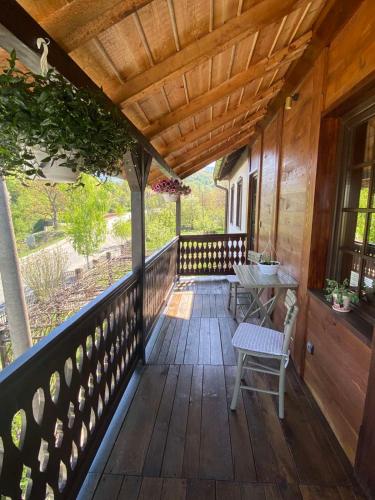 Balkons/terase, Miletića čardak Ribarska Banja (Miletica cardak Ribarska Banja) in Ribare