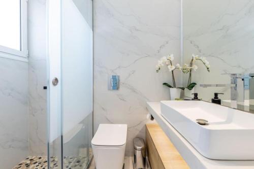 Jacuzzi Luxpenthouse PFaliro, Афины (фото 8)