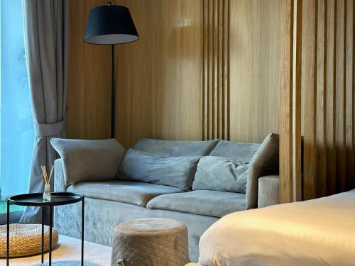 Ultra Luxury Flat Fully Upgrade with Balcony in Marina, Dubai (Foto 4)