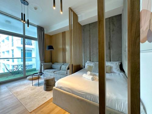Ultra Luxury Flat Fully Upgrade with Balcony in Marina, Dubai (Foto 9)