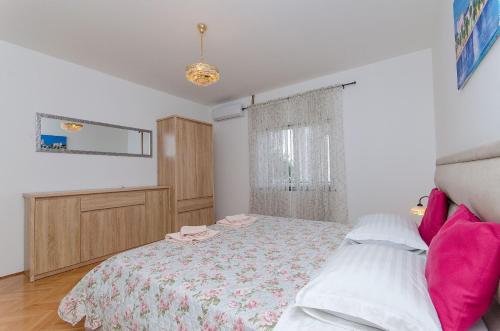 Apartment Ana with private pool Apartment Ana with private pool