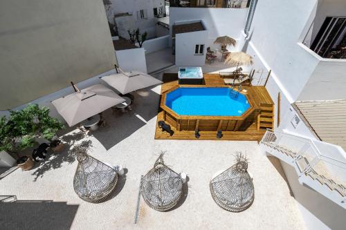 Dona Simone Boutique Suites & Studios 5