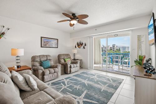 Oceanwalk 12-404 in New Smyrna Beach, USA