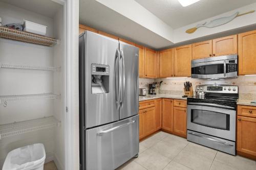 Oceanwalk 12-404 in New Smyrna Beach, USA