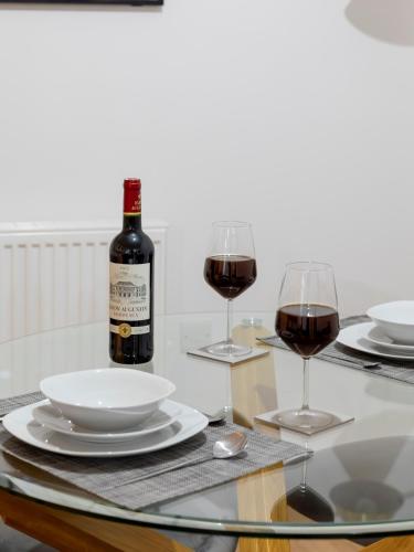 Eten en drinken, 1 Bed Apartment - Redhill Central, Surrey, Gatwick #4 in Redhill West