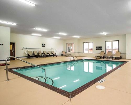 Econo Lodge, McDonald