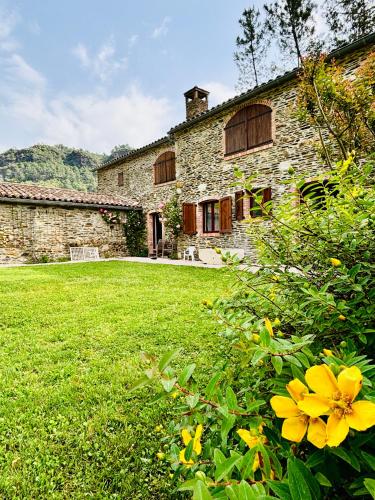 Le Mas du bonheur cevenol in แซ็ง-มาร์แต็ง-เดอ-บูโบ