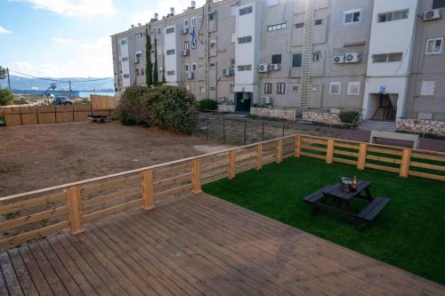 מבנים בים 75-26 Suites at sea in Mount Carmel