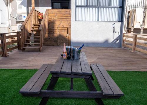 מבנים בים 75-26 Suites at sea in Mount Carmel