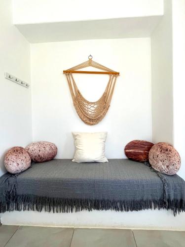 Quiet 3-bedroom sea view house with shared pool