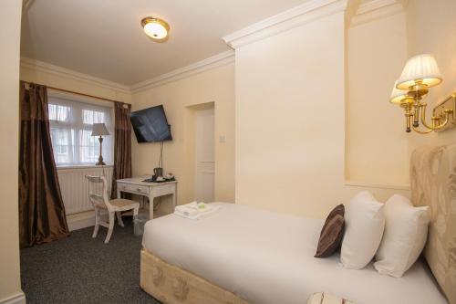 1 twin bed