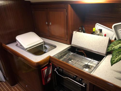 virtuve, Entire boat 3 cabins in Birgu vittoriosa in Birgu