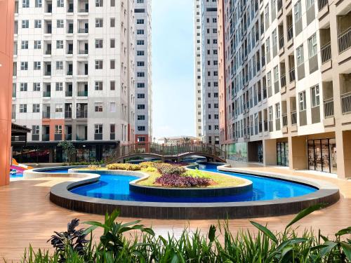 Two-Bedroom Apartment room in Comfort 2BR at Transpark Juanda Bekasi Timur Apartment By Travelio