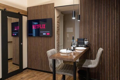 Studio Apartment image 10
