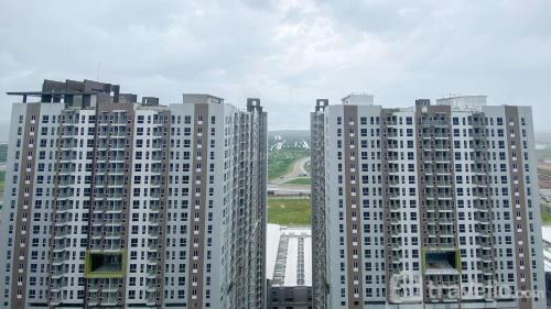 Homey and Cozy Designed 2BR at Tokyo Riverside PIK 2 Apartment By Travelio, Tangerang