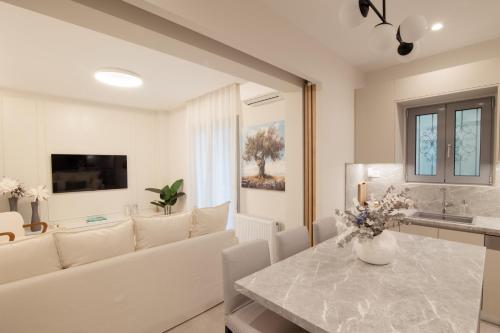 J&B Apartment, Афины