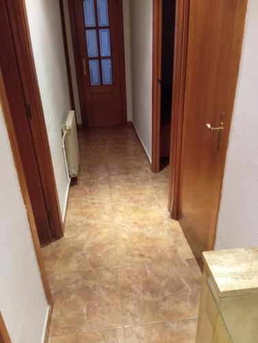 Una habitación (Una habitacion) in Granollers