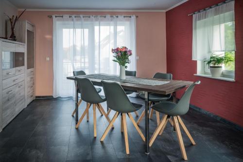 90 qm Wohnung, Klima in den Schlafzimmern, 3 Zimmer, Balkon & große Küche - In Seenähe, schnell in der Stadt, Leipzig (Foto 7)