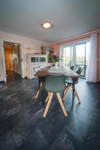 90 qm Wohnung, Klima in den Schlafzimmern, 3 Zimmer, Balkon & große Küche - In Seenähe, schnell in der Stadt, Leipzig (Foto 9)