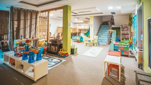 Malkia Penzion in 奥雷奇奥瓦博顿