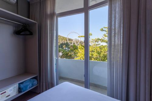 Superior Double or Twin Room with Sea View image 10