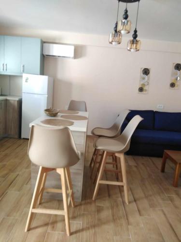 Stergios Suite with Private Jacuzzi Stergios Suite with Private Jacuzzi