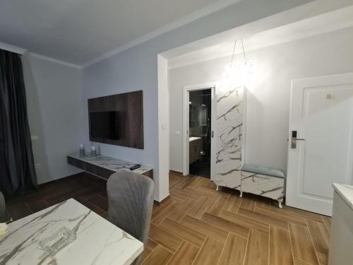 Apartment with Balcony image 1