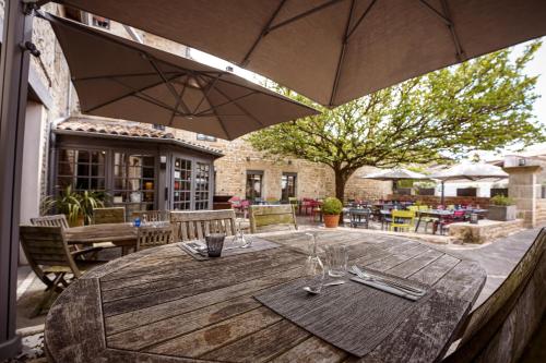 Létesítmények, Logis Hostellerie de l'Abbaye in Celles Sur Belle