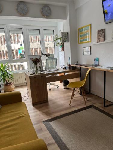 Fuajee, Pension Angelines, Sneuu Hostel Santander in Santander