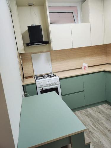 Apt with 2 rooms bedroom and living room, Ереван (фото 5)