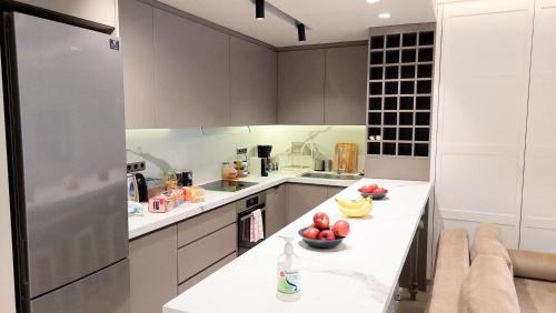 Luxurious apartment in Acropolis - image 14