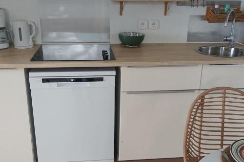 T2 terrasse arborée vue mer