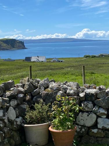 Kert, Cnoc Ruaraidh Cottage in Kilmuir