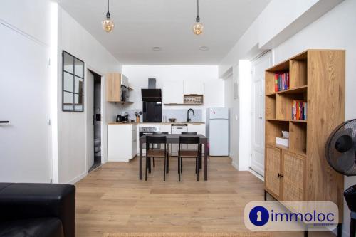 Air-conditioned apartment near the Libération neighborhood