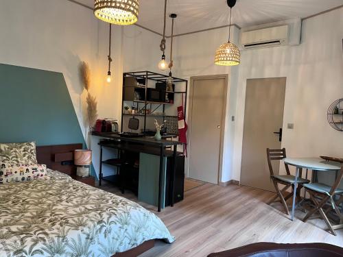 Charmant studio en rez de jardin Chaville - Chambre d'hôtes - Chaville